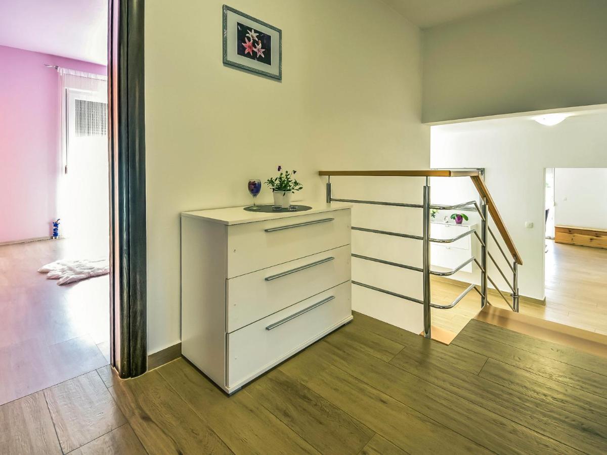 Holiday Home Anic By Interhome Smilcic Exterior foto
